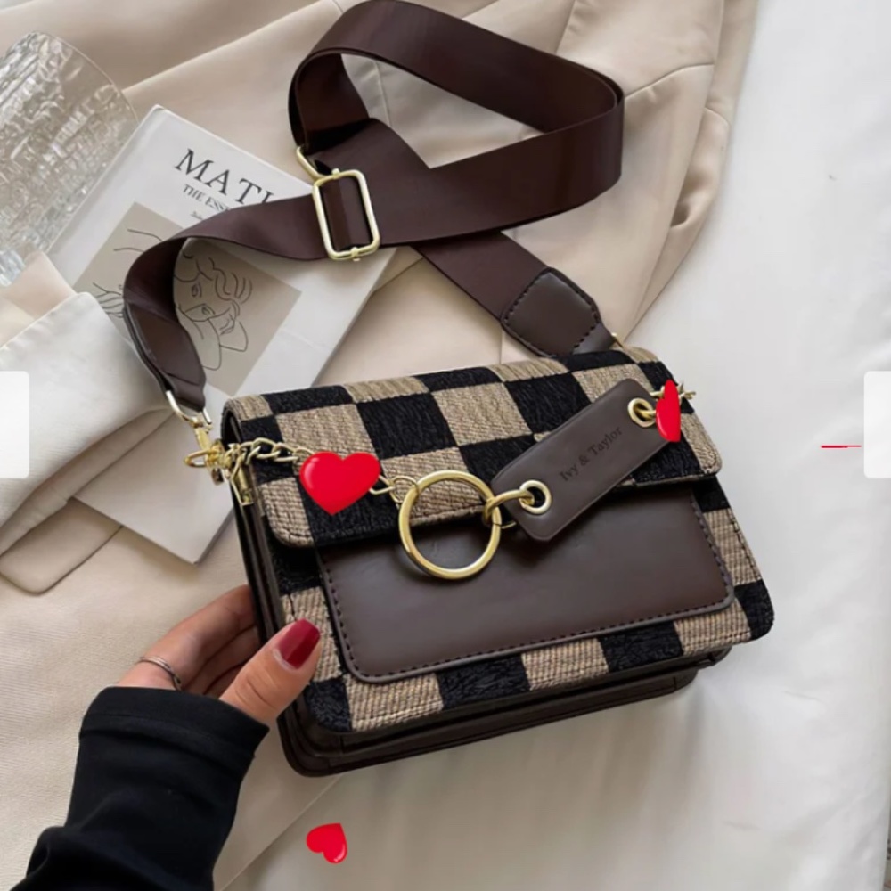NWOT Ivy & Taylor Paris Bag